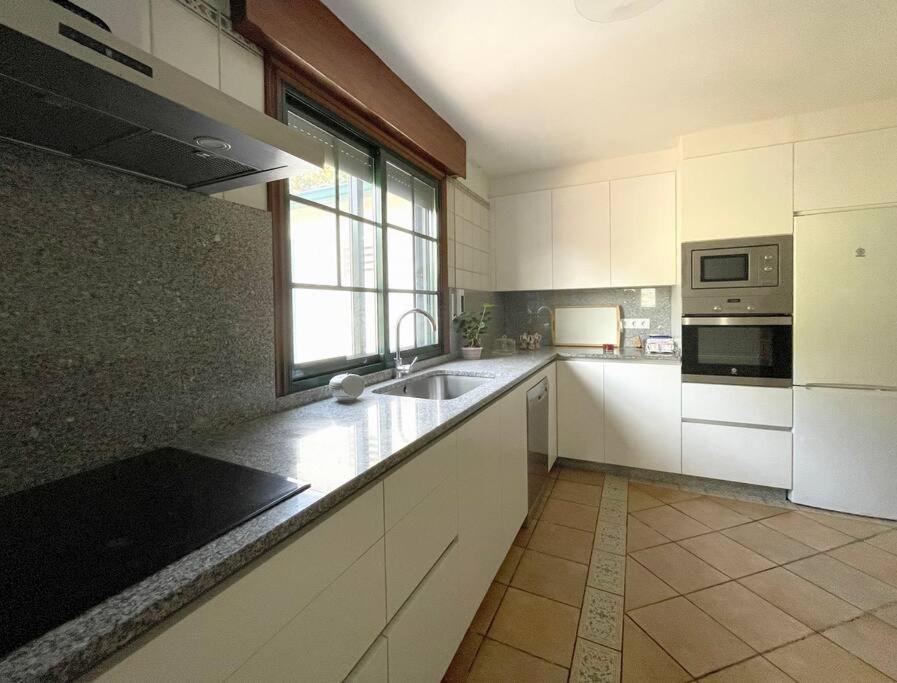Amplia Casa Familiar Villa Pontevedra Bagian luar foto